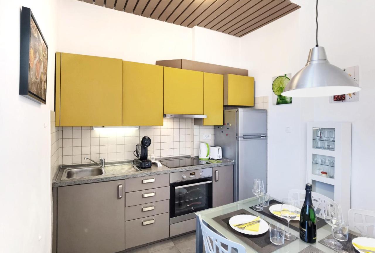 City Center Apartment Soldic Split Buitenkant foto