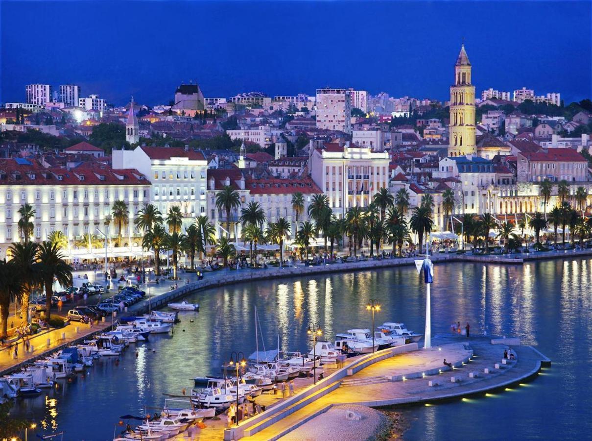 City Center Apartment Soldic Split Buitenkant foto