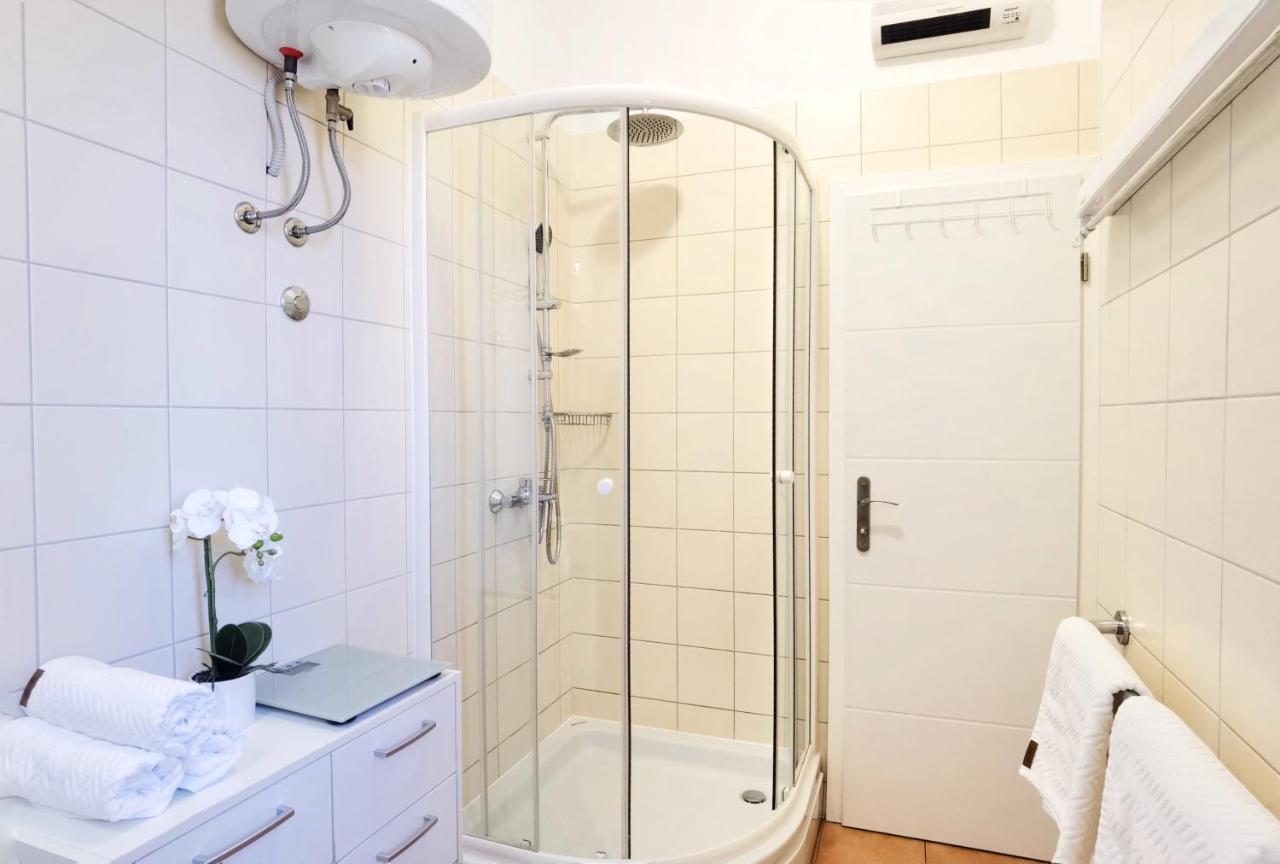 City Center Apartment Soldic Split Buitenkant foto